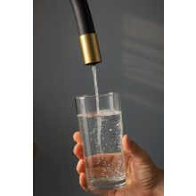 LAVEO RIVECO rugalmas tömlős króm csaptelep víztisztító csatlakozással