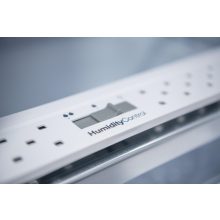 Kluge beépíthető kombi hűtőszekrény alul fagyasztóval, DualNoFrost, 180L/63L